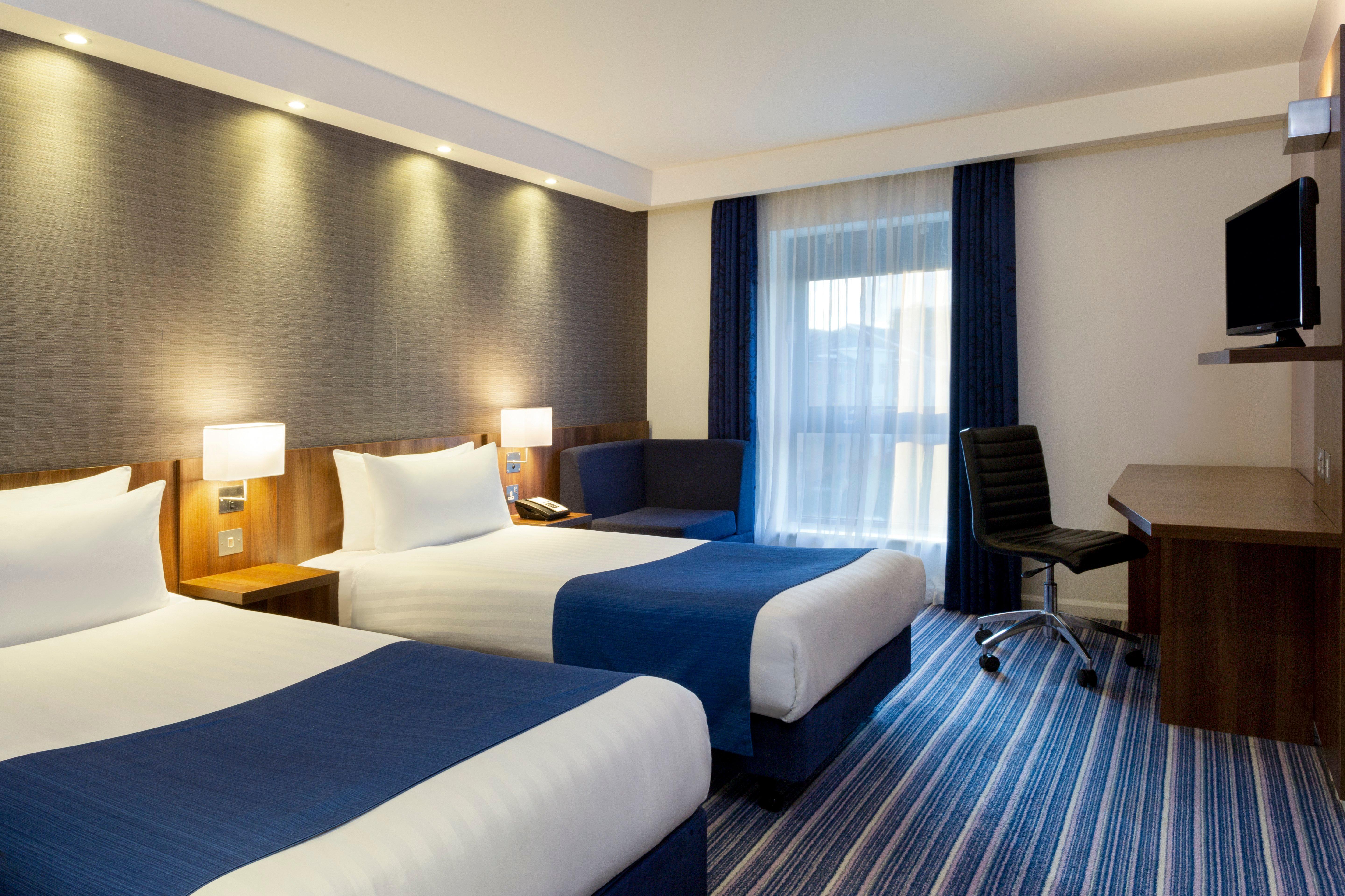 Holiday Inn Express Dunstable, An Ihg Hotel Dış mekan fotoğraf