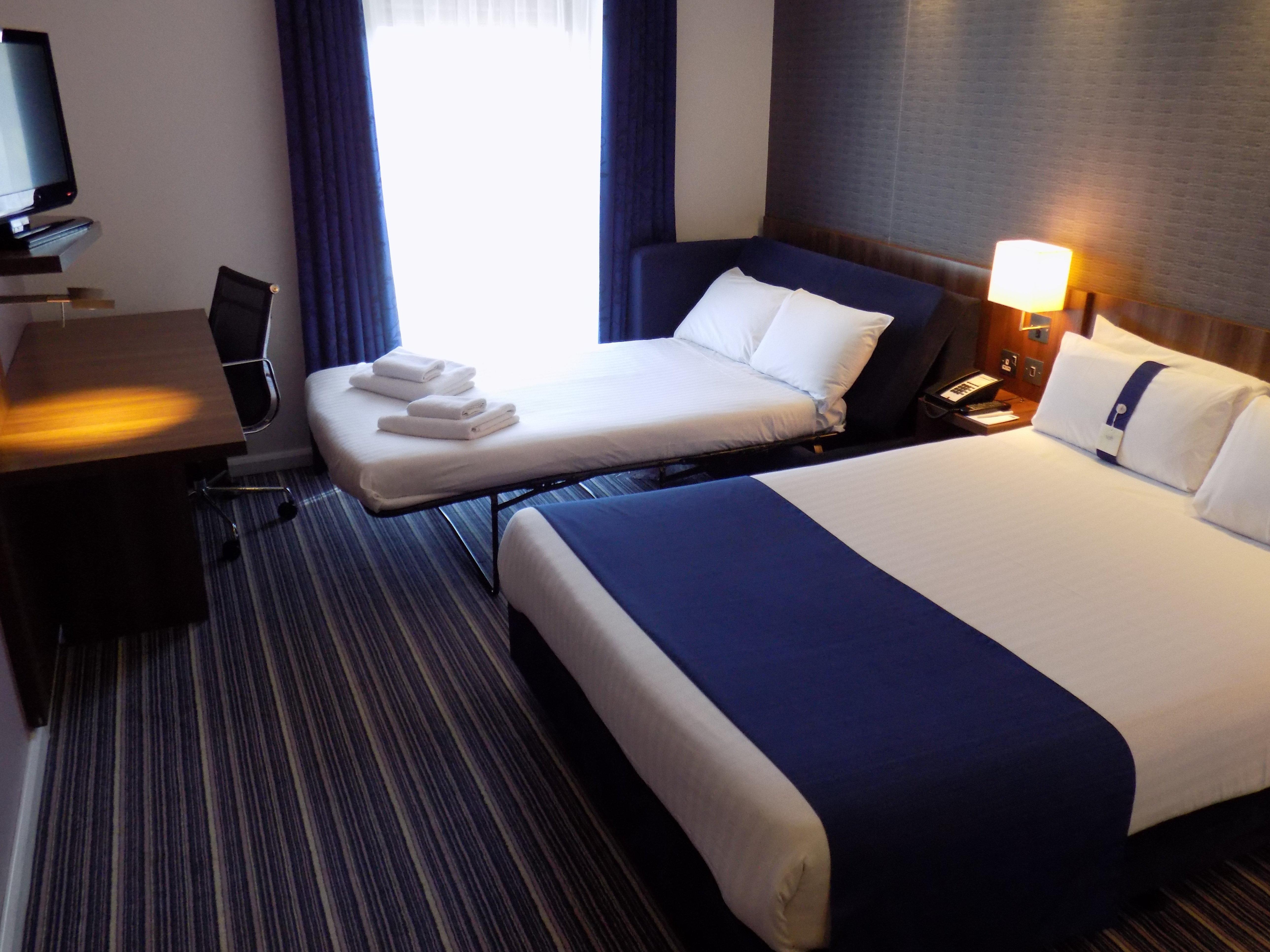 Holiday Inn Express Dunstable, An Ihg Hotel Dış mekan fotoğraf