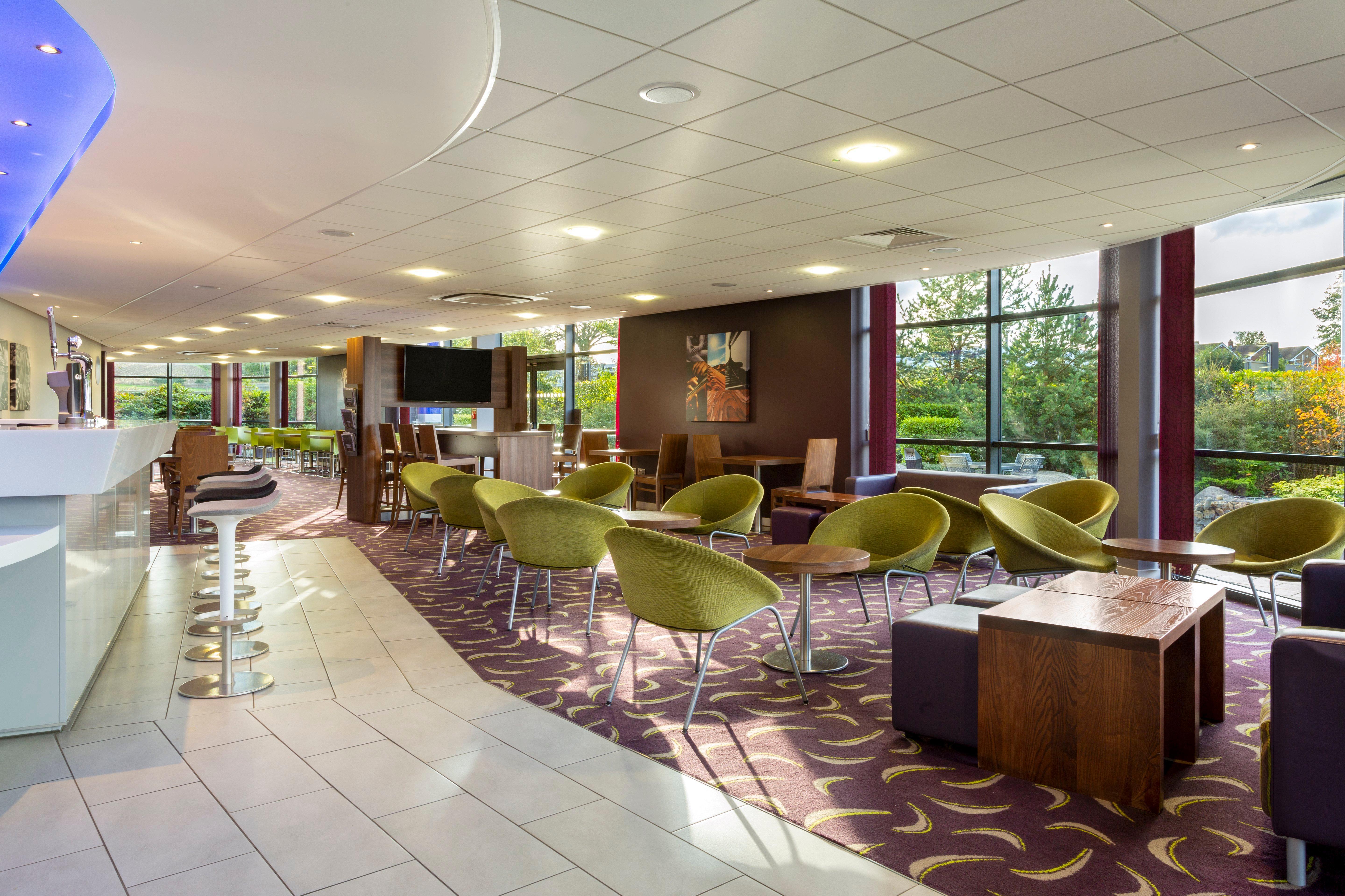 Holiday Inn Express Dunstable, An Ihg Hotel Dış mekan fotoğraf