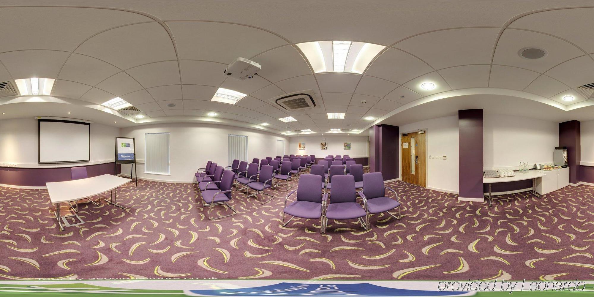 Holiday Inn Express Dunstable, An Ihg Hotel Dış mekan fotoğraf