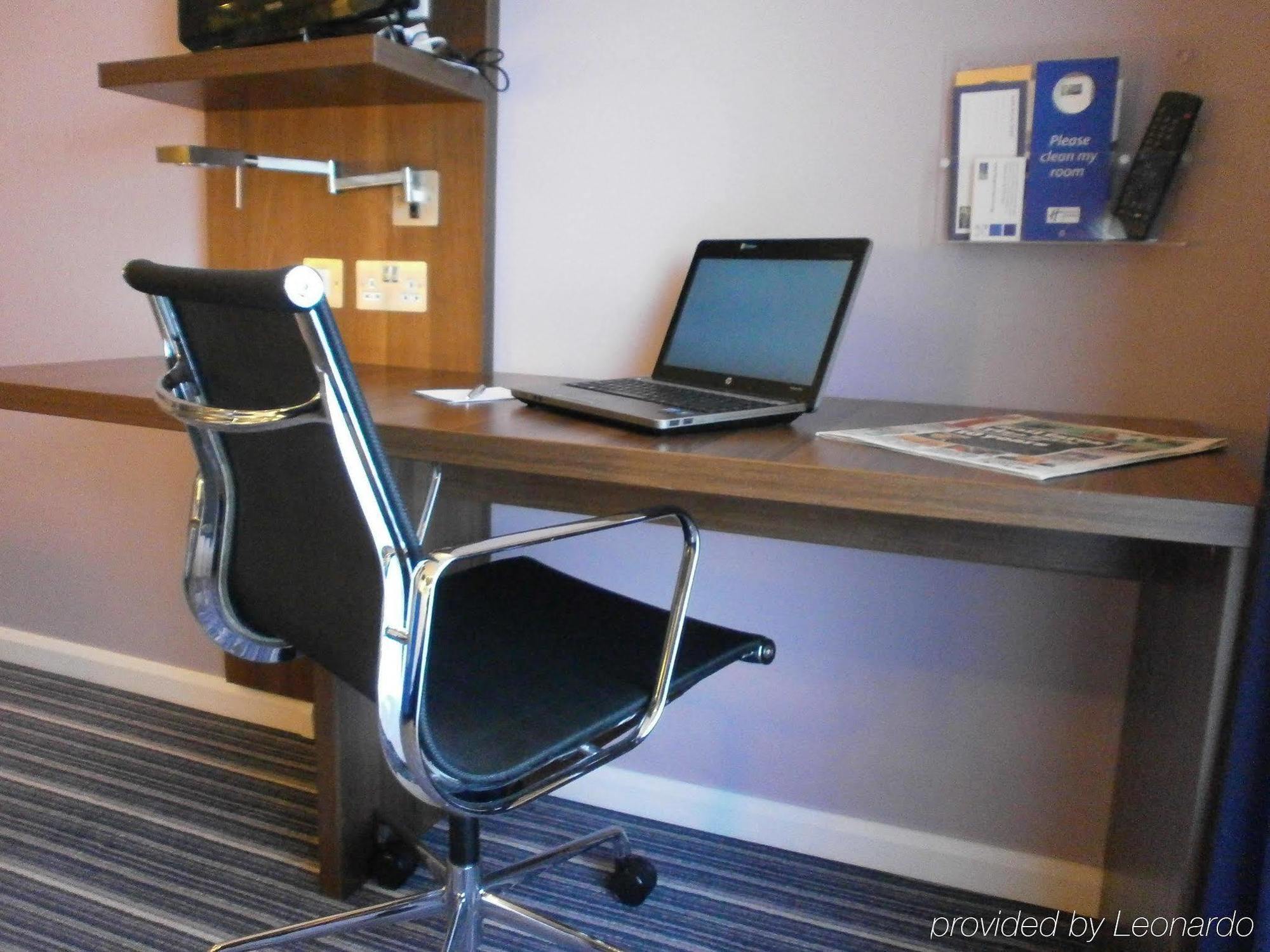 Holiday Inn Express Dunstable, An Ihg Hotel Dış mekan fotoğraf