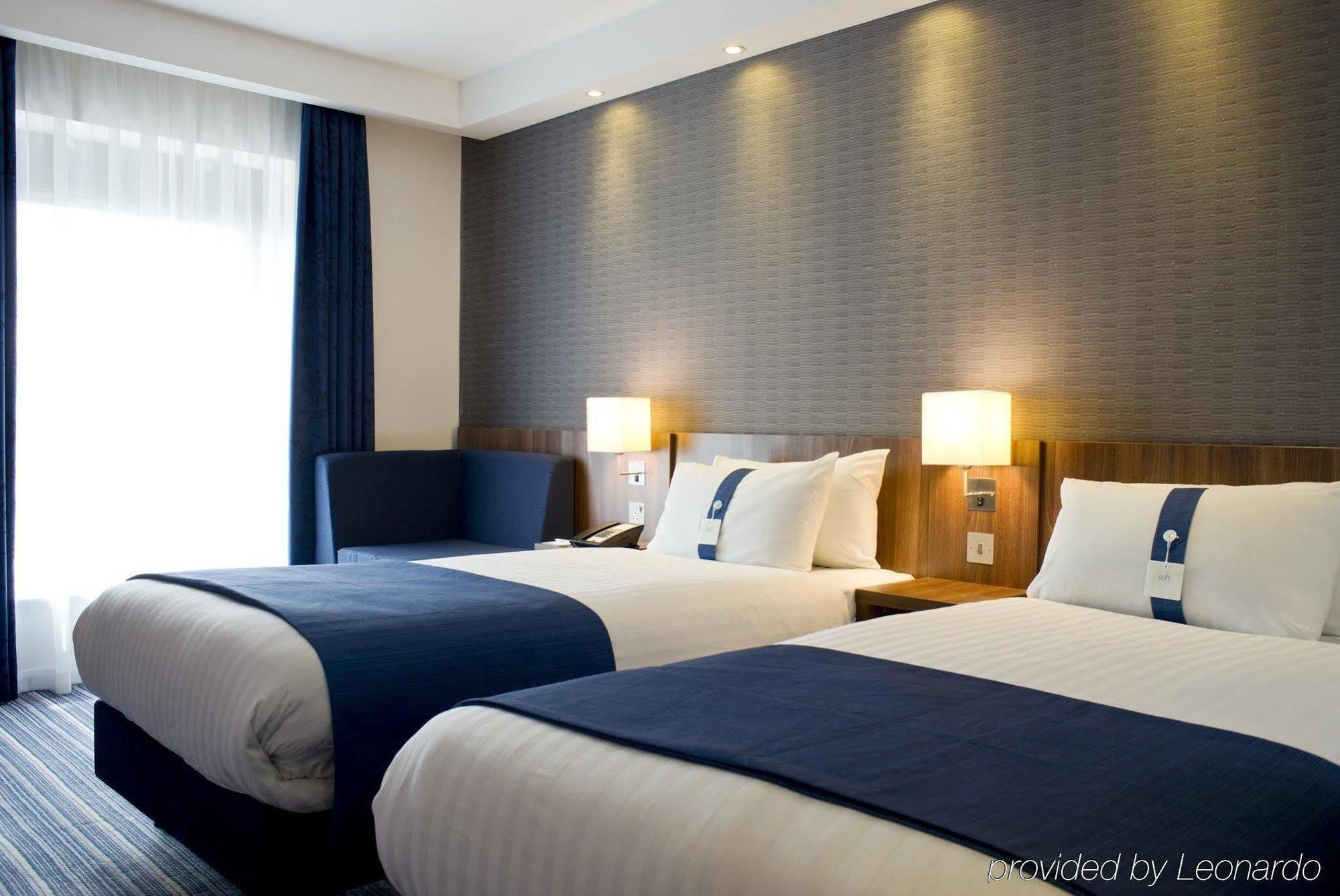 Holiday Inn Express Dunstable, An Ihg Hotel Oda fotoğraf