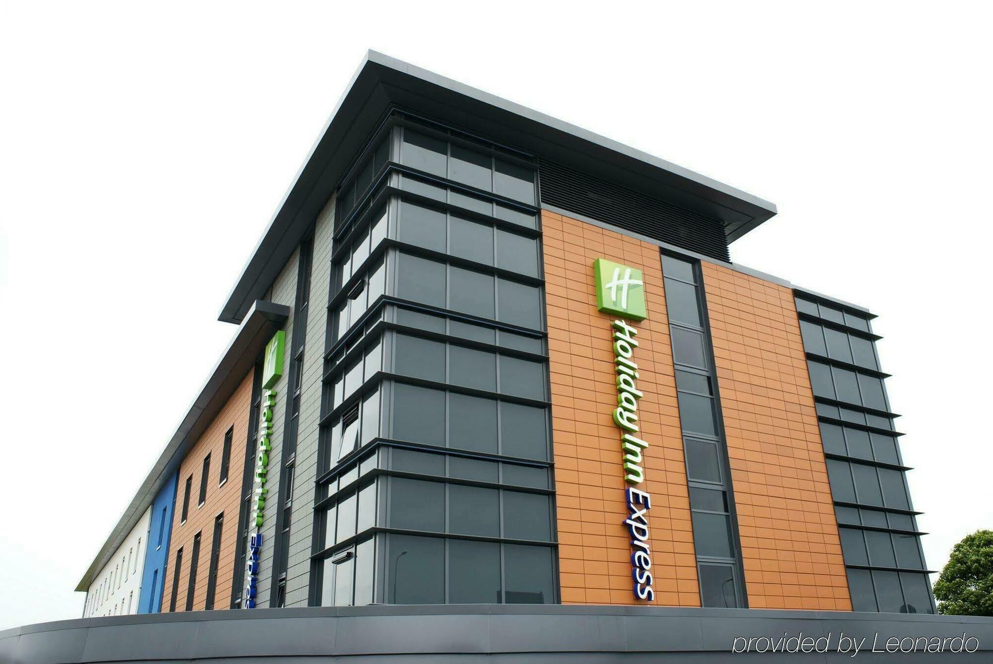 Holiday Inn Express Dunstable, An Ihg Hotel Dış mekan fotoğraf