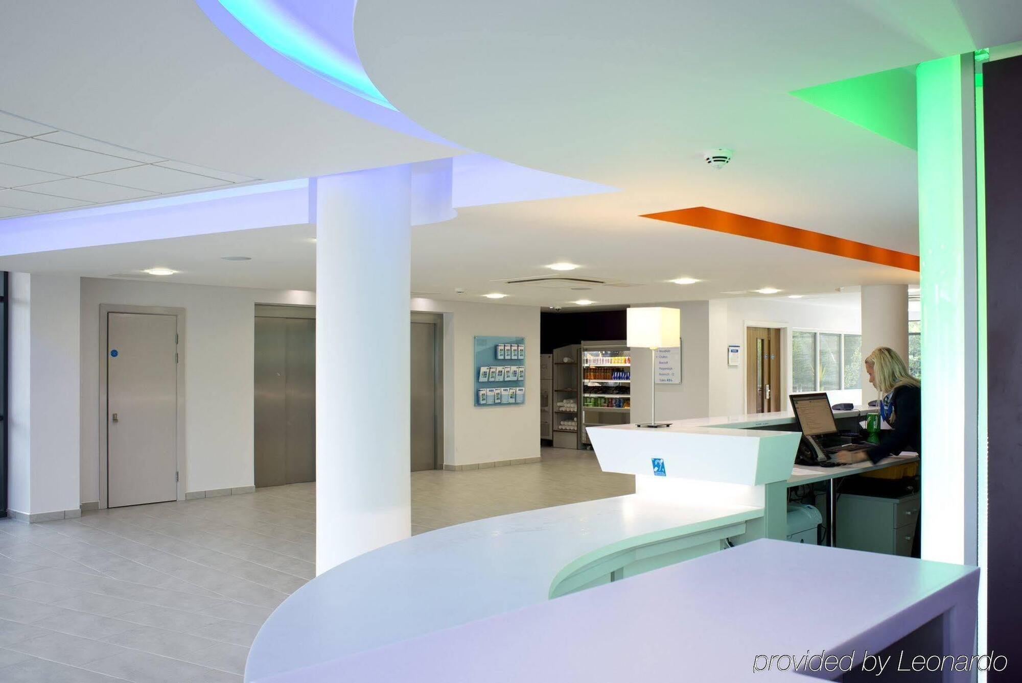 Holiday Inn Express Dunstable, An Ihg Hotel Dış mekan fotoğraf